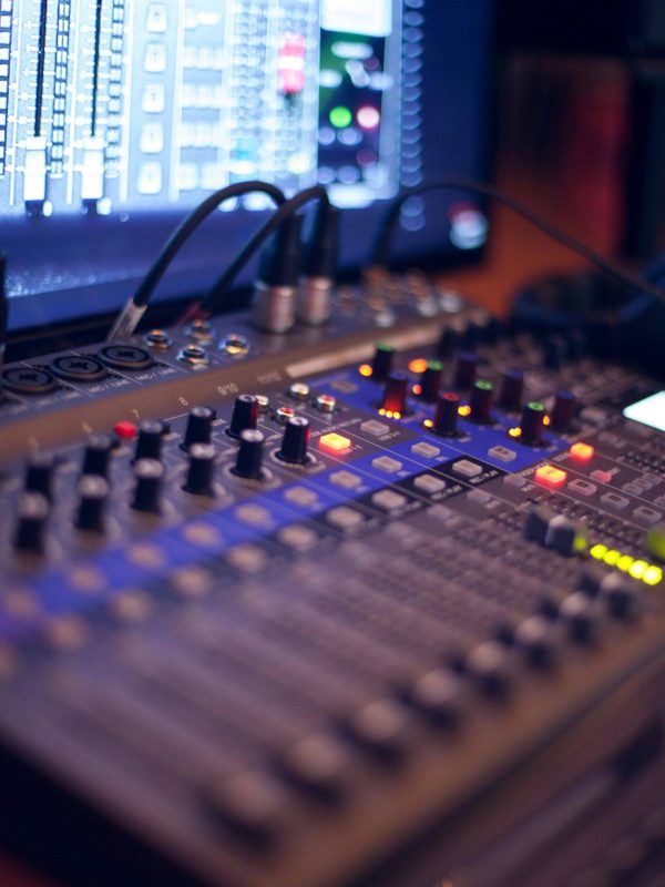 Sound System Installations, Sound System Installers, Sound Engineers, sound board experts, sound system designer